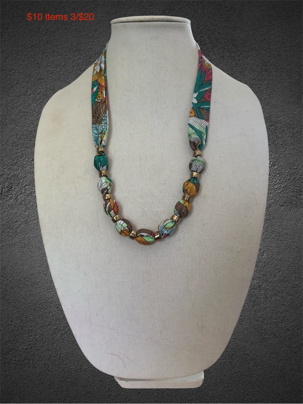 3/$20 VTG Handcrafted Fabric Bead Necklace